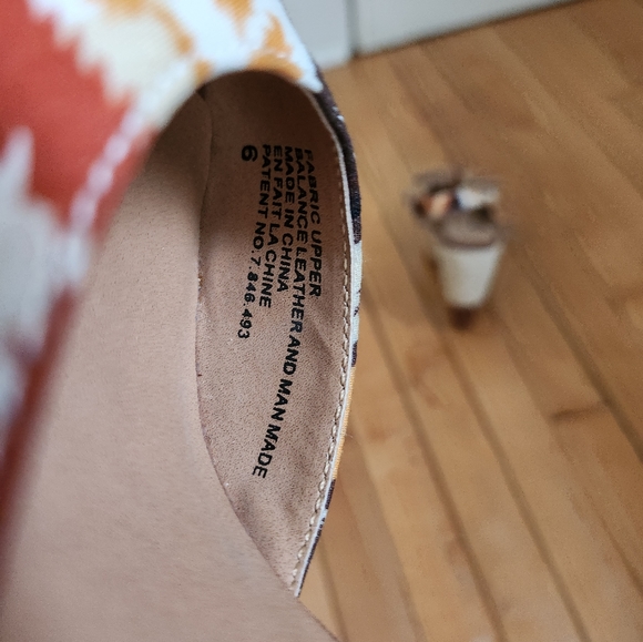 Aztec wedge heels size 6 - Picture 3 of 6